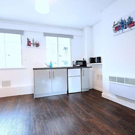 Centrally Located Flat In Leicester Square Лондон Екстер'єр фото